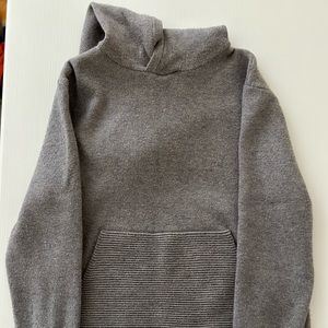 Zara hooded sweater. Size 6